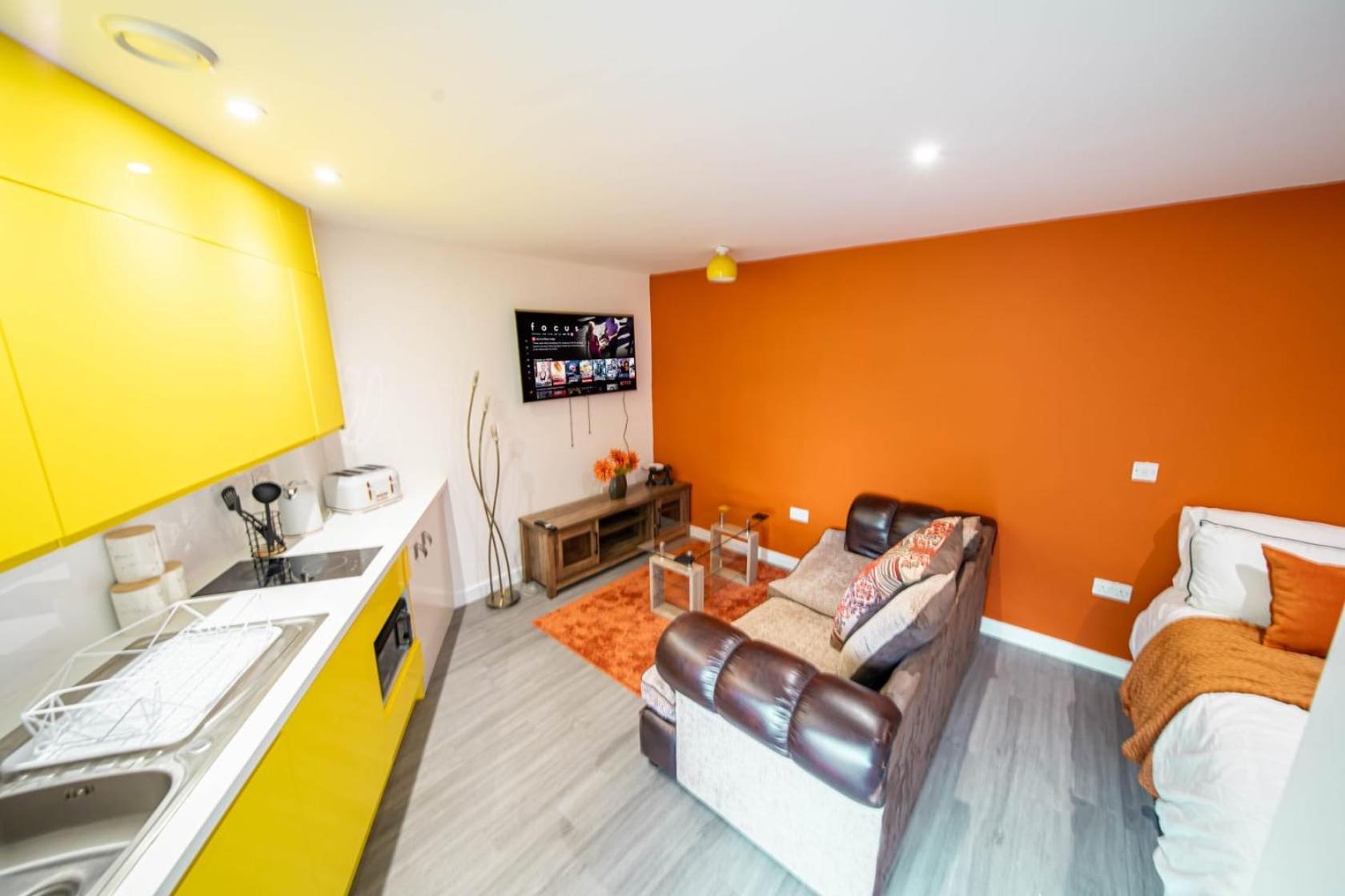 Corner Studio Apartment In Sheffield Esterno foto